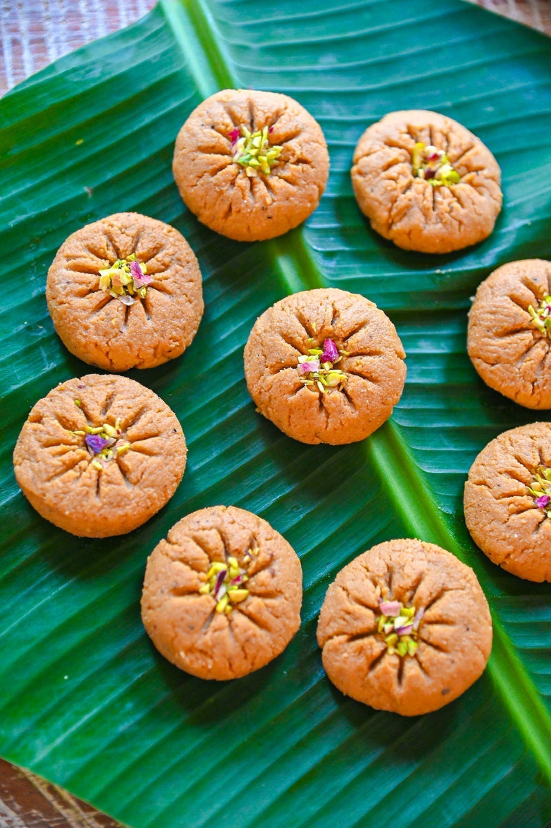 Nolen Gur'er Shondesh